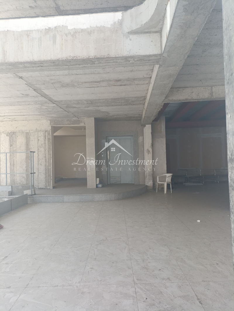 property-img
